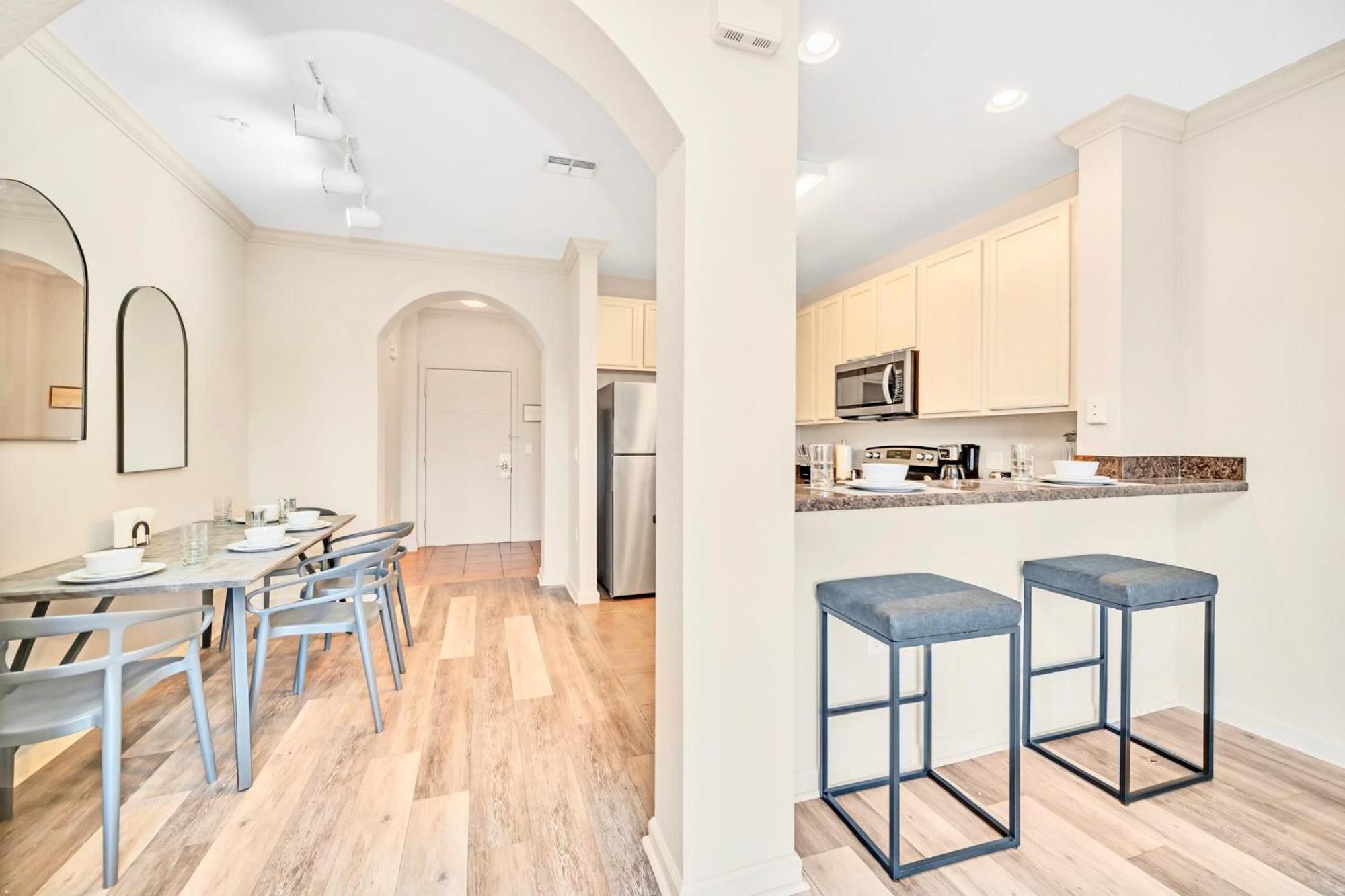 Bright Condo - 2Br With Pool & Hot Tub, Near Disney! Orlando Exteriör bild